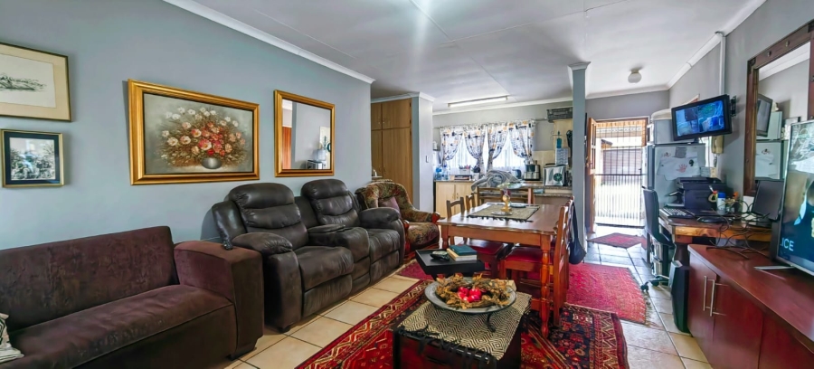 2 Bedroom Property for Sale in Miederpark North West
